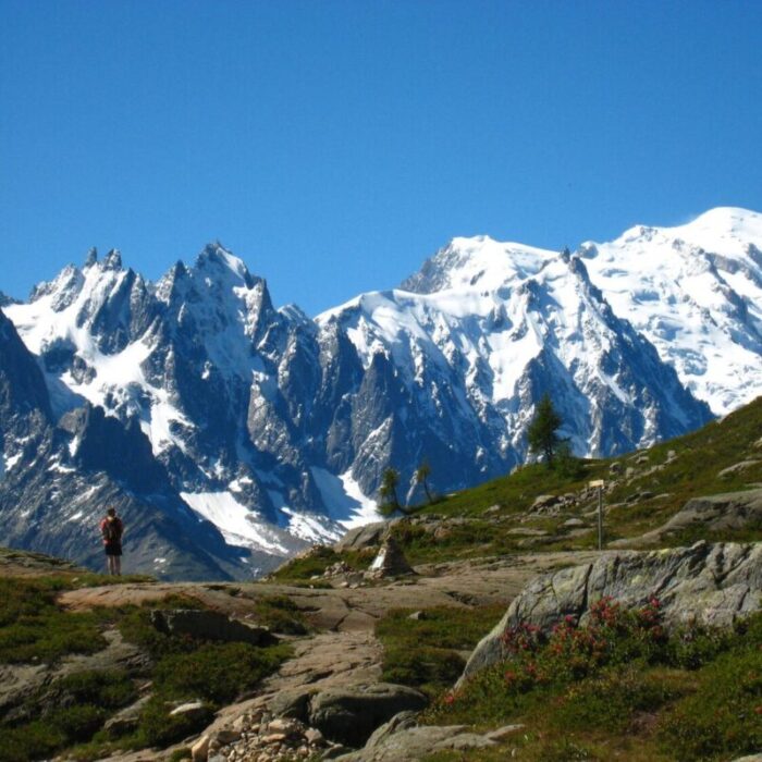 metro paragon metro x x trekkers travel talk tour du mont blanc hike across swiss france and italy 20 oct 3pm 4pm 241007040716